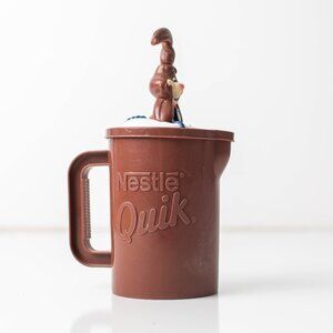 Vintage Nestle Quik Nesquik Bunny‎ Brown Plastic Chocolate Milk Mixer Pitcher